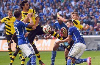 Dortmund 3x v řadě nevyhrál. Chytí se proti Schalke? Dortmund 3x v řadě nevyhrál. Chytí se proti Schalke?