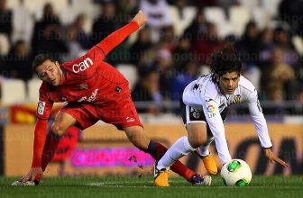 Valencia zajíždí na stadion Osasuny Valencia zajíždí na stadion Osasuny