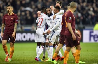 Besiktas vs Lyon: Na Francouze čeká pravé turecké peklo! Besiktas vs Lyon: Na Francouze čeká pravé turecké peklo!