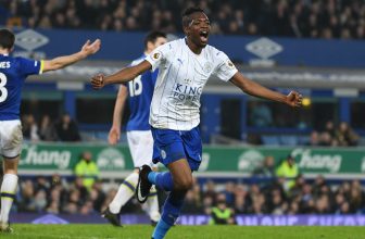 Souboj sousedů v tabulce Evertonu a Leicesteru Souboj sousedů v tabulce Evertonu a Leicesteru
