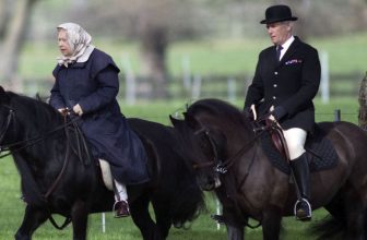Britská královna Alžběta II. si sázením na „koníčky“ vydělala přes 240 milionů korun