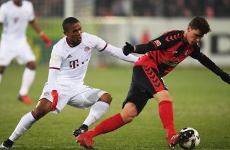Freiburg vs Bayern: Domácí čeká těžká prověrka, přijede suverénní lídr Freiburg vs Bayern: Domácí čeká těžká prověrka, přijede suverénní lídr