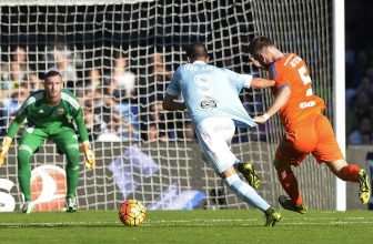 Valencia stále bojuje o Ligu mistrů, teď ji však čeká doma silná Celta Valencia stále bojuje o Ligu mistrů, teď ji však čeká doma silná Celta