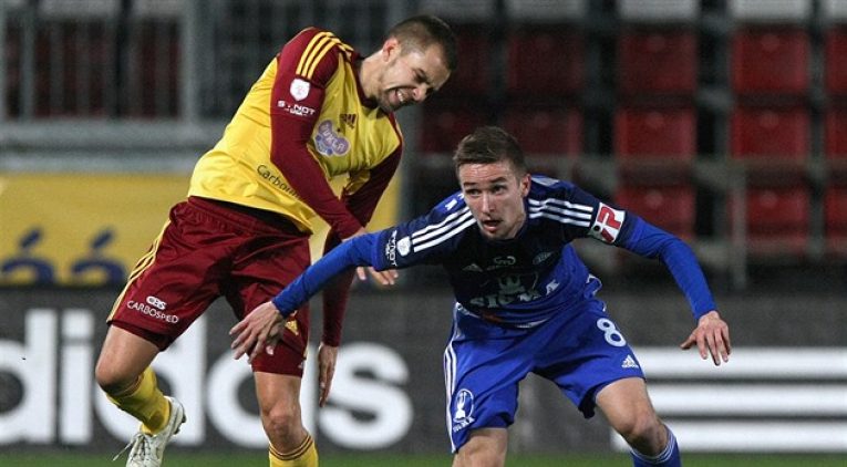 Souboj looserů: Sobotní maraton 9. kola odstartuje duel Olomouc-Dukla