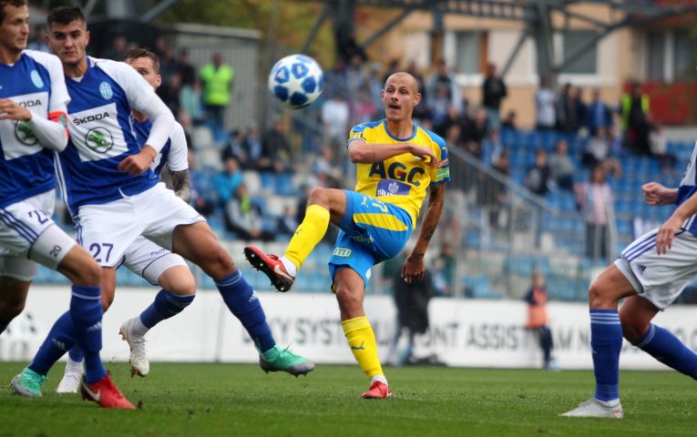 Boj o Evropskou ligu v „prostřední“ skupině začíná. Jak vsadit na duel Boleslav-Teplice?