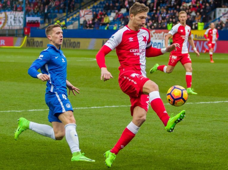 Skupina o titul startuje: Vykročí sešívaní v duelu Liberec-Slavia za mistrovským trůnem?