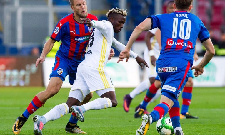 Zlín vs Plzeň: 15. kolo FORTUNA:LIGY uzavře setkání z opačných pólů tabulky. Jak tohle skončí?