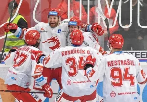 Třinec dramatizuje semifinále! Porazí Spartu i potřetí a vynutí si rozhodující duel v Praze?