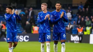 Chelsea by na Anfield potřebovala zdolat domácí Liverpool, aby udržela tempo se špičkou ligy