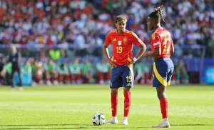 Španělsko a Dánsko jsou zatím ve Skupině A4 neporaženi, nyní se utkávají v Murcii