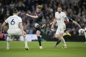 Dvě těžké váhy v anglickém ligovém poháru: Spurs chtějí doma vyřadit Cityzens