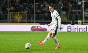 Fiorentina v boji o top 4 hostí milánský Inter