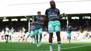 Mezi Fulhamem a Brentfordem je rozdíl jediného bodu, v pondělí si to rozdají o další tři