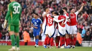 Lišky a Kanonýři zahájí sobotní program Premier League