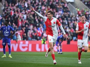 Slavia nemá dobrou formu, ale v Pardubicích musí udělat další krok k titulu