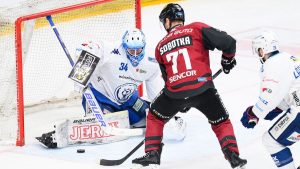 Kometa zvládla zápas v Praze. Sparta na pokraji vyřazení