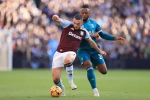 Sedmá Villa stále bojuje o top five, v sobotu ji však čeká výlet na osmý Bournemouth