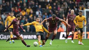 Sobotní program Premier League zakončí Wolves a Cityzens