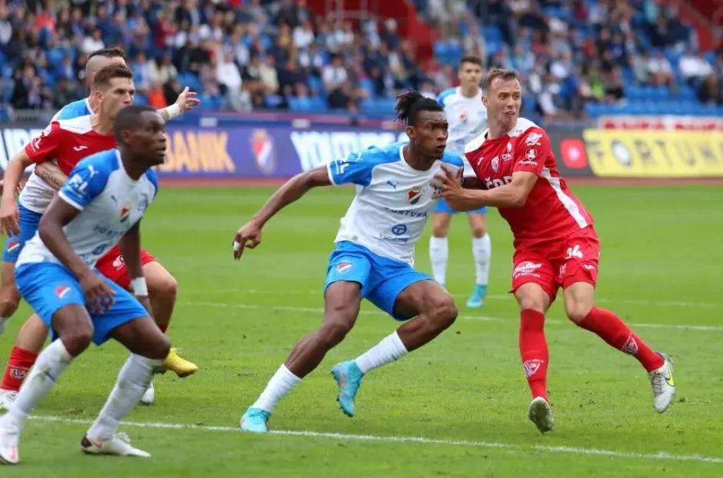 Středeční liga: Zvednou se Chachaři v posledních Pardubicích?
