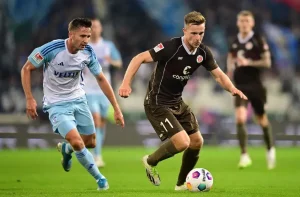 Černý kůň St. Pauli je 4. a ve Stuttgartu chce další skalp!