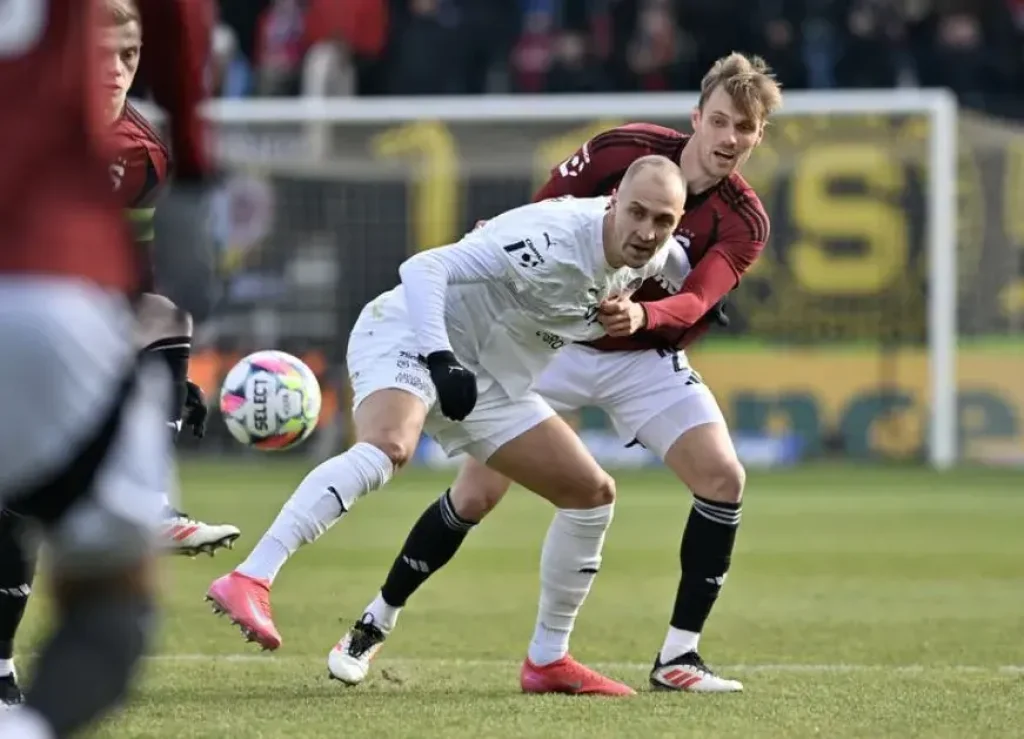 Ztratit na Slovácku? To si Sparta po derby nemůže dovolit!