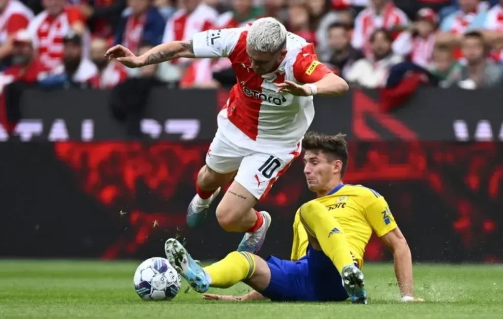 Po triumfu v derby zajíždí Slavia na Letnou - ale zlínskou!